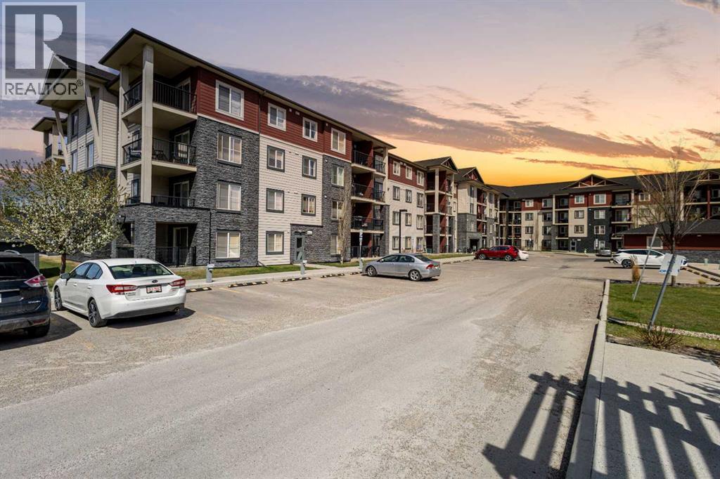81 Legacy Boulevard Se Unit 1405, Calgary, AB T2X 2B9
