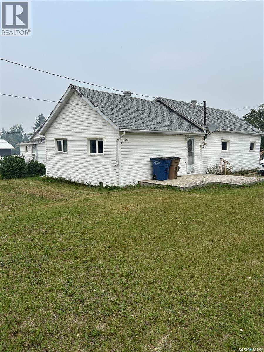 203 Prouse St, Kelvington, SK S0A 1W0