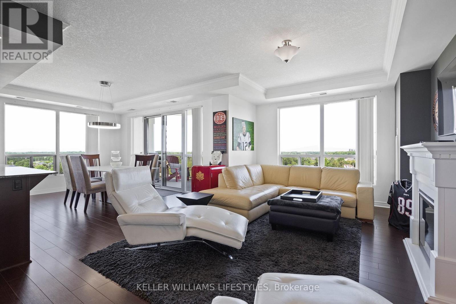 1004 1030 Coronation Dr, London, ON N6G 0G5