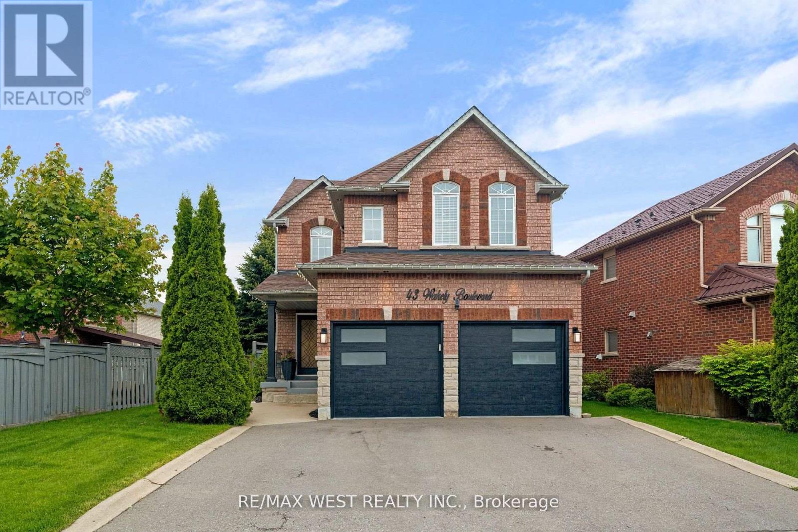43 Wakely Blvd, Caledon, ON L7E 2H1