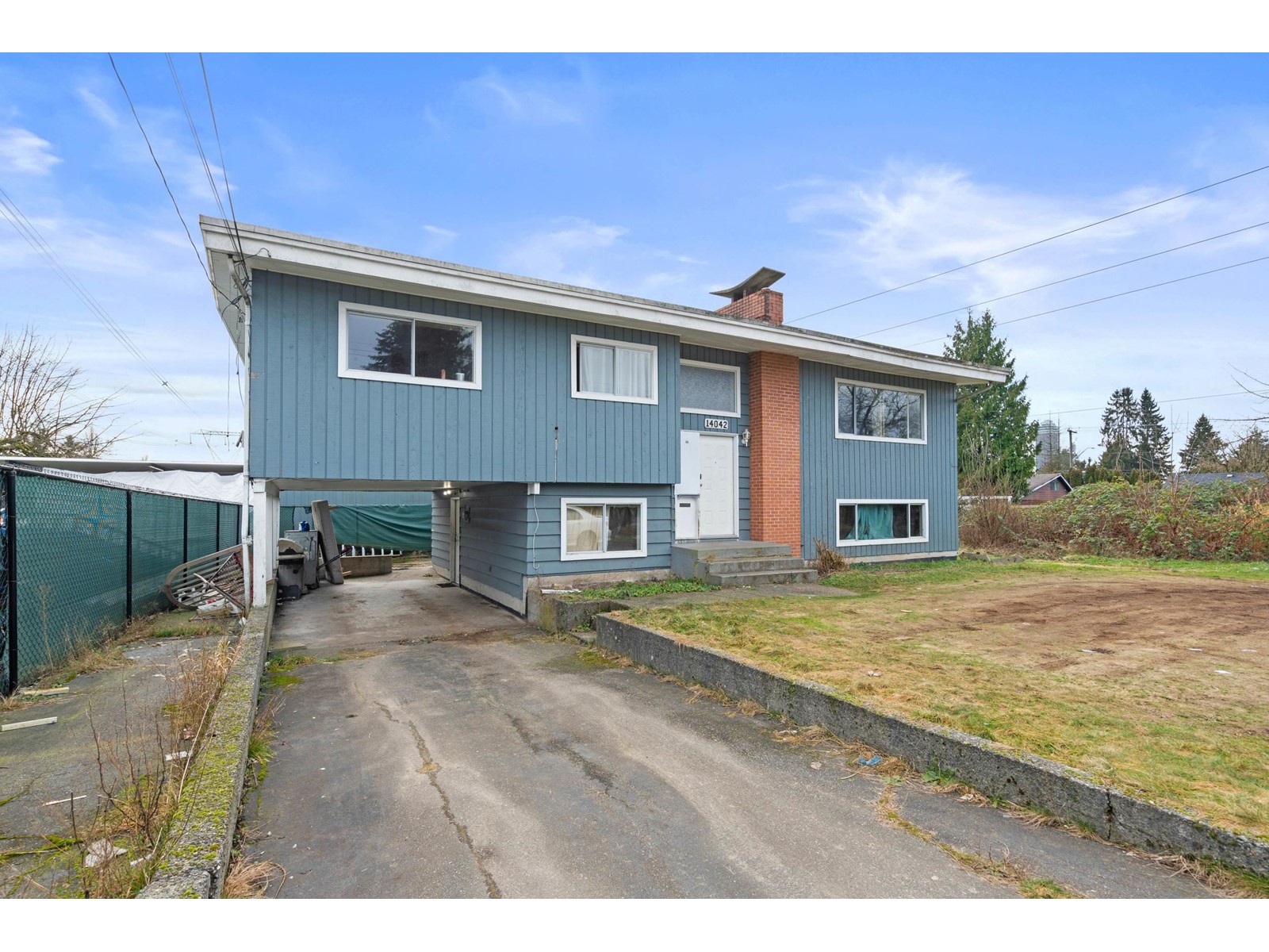 110 Avenue Unit 14042, Surrey, BC V3R 1Z2