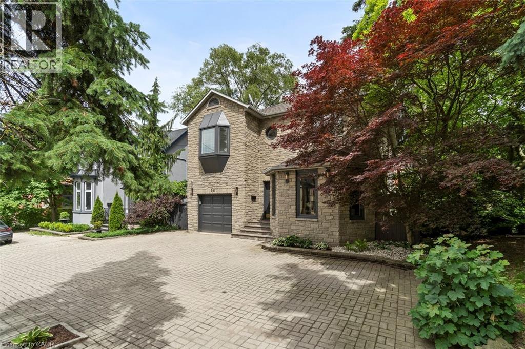 381 Queen St S, Hamilton, ON L8P 3T8