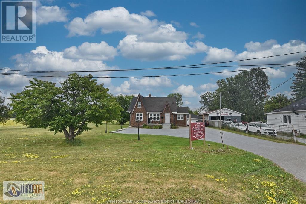 4590 Walker, Windsor, ON N8W 5V6