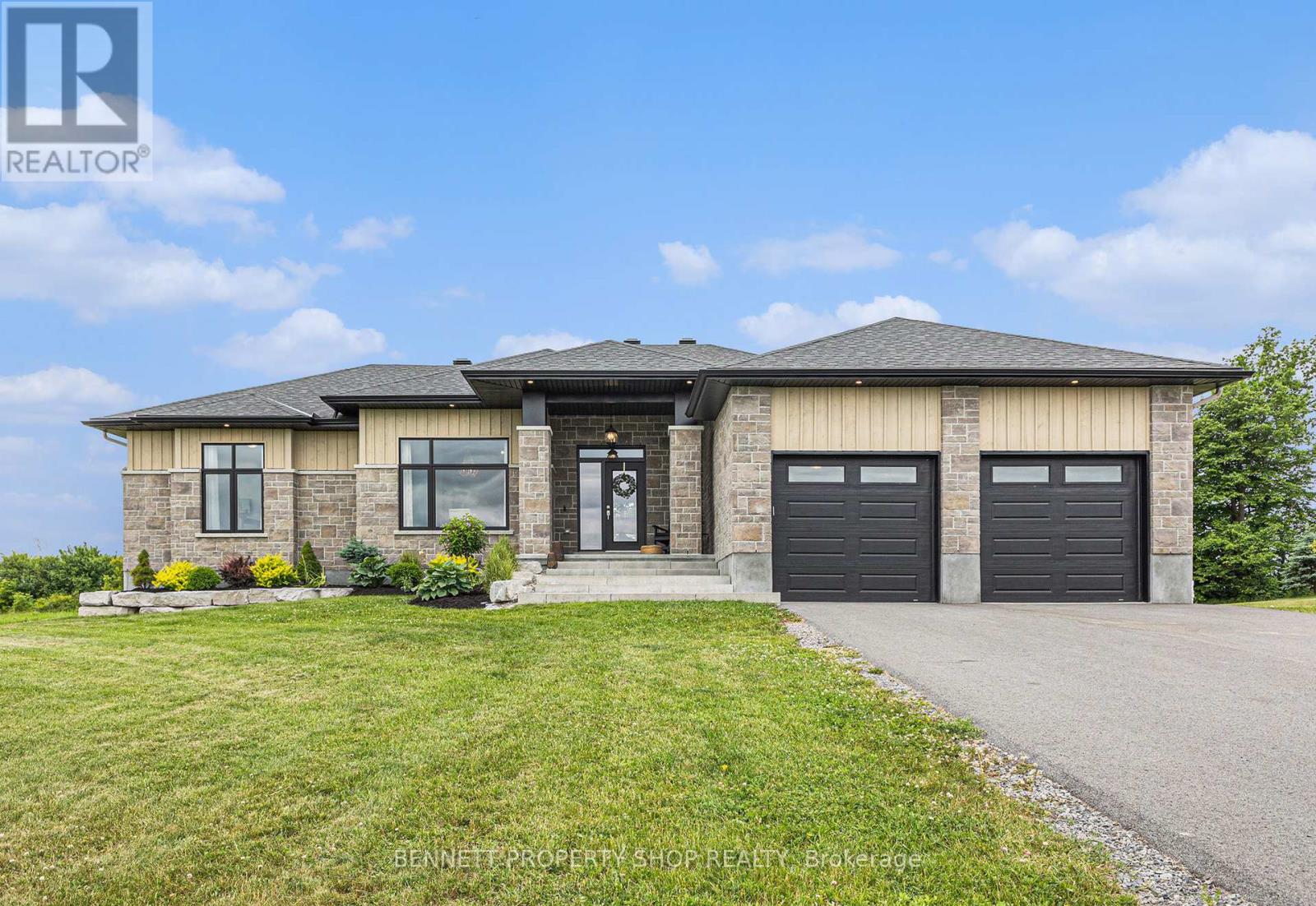 408 Gaelic Glen Rdg, Ottawa, ON K0A 1B0