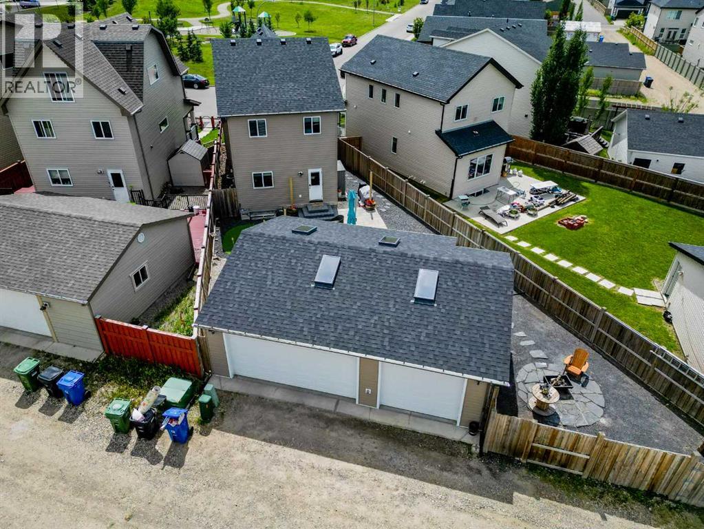 40 Copperpond Park SE, Calgary, AB T2Z 0L2