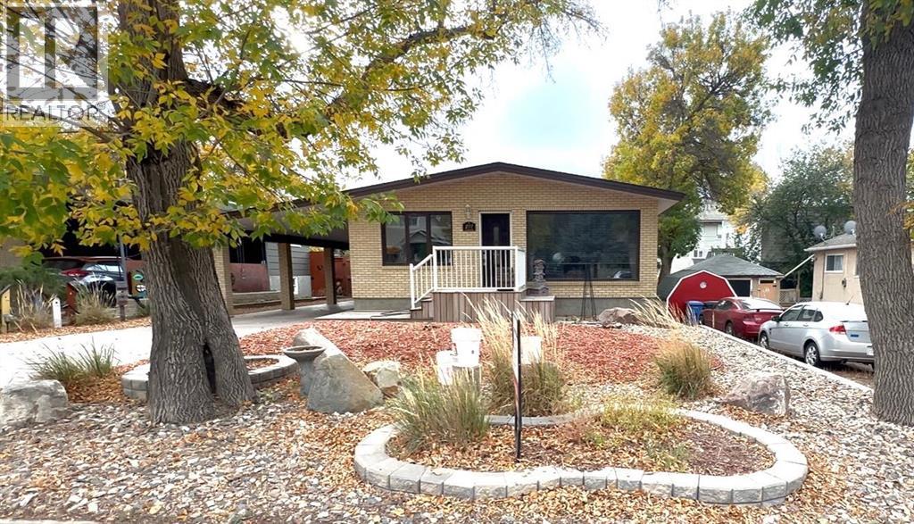 3 Street Ne Unit 211, Medicine Hat, AB T1A 5M4