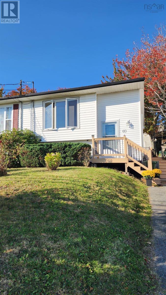 60 Cranberry Cres, Dartmouth, NS B2W 5A9
