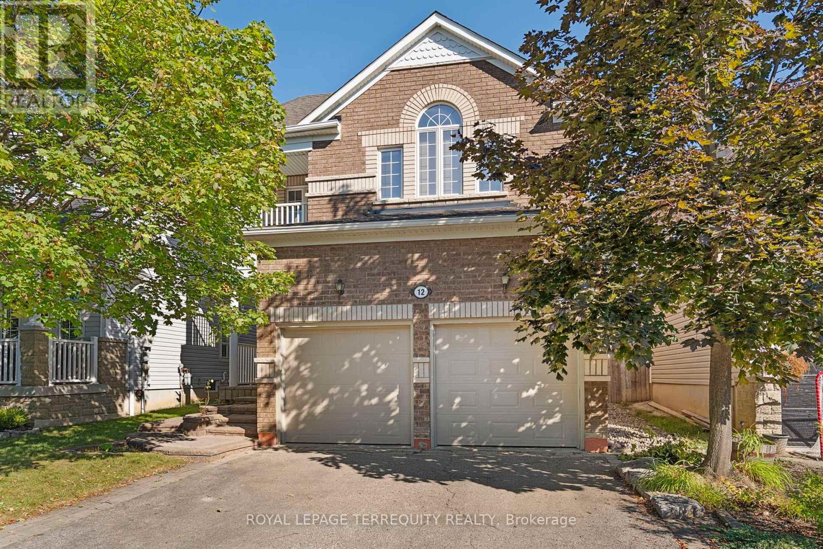 12 Kenilworth Cres, Whitby, ON L1M 2M7