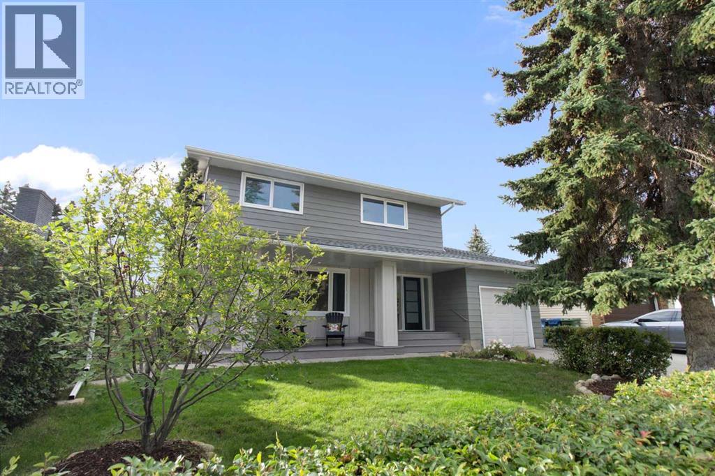 472 Cedarille Cres SW, Calgary, AB T2W 2H7