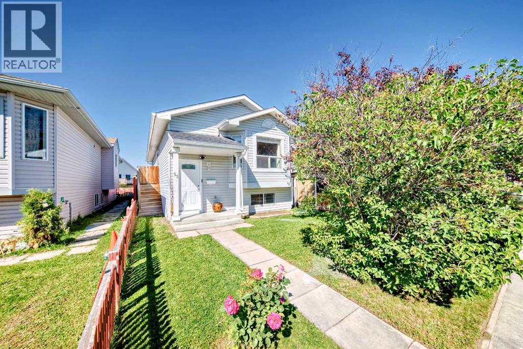55 Applemead Ct SE, Calgary, AB T2A 7V5