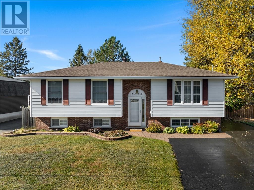 3099 Percy St, Val Caron, ON P3N 1B1