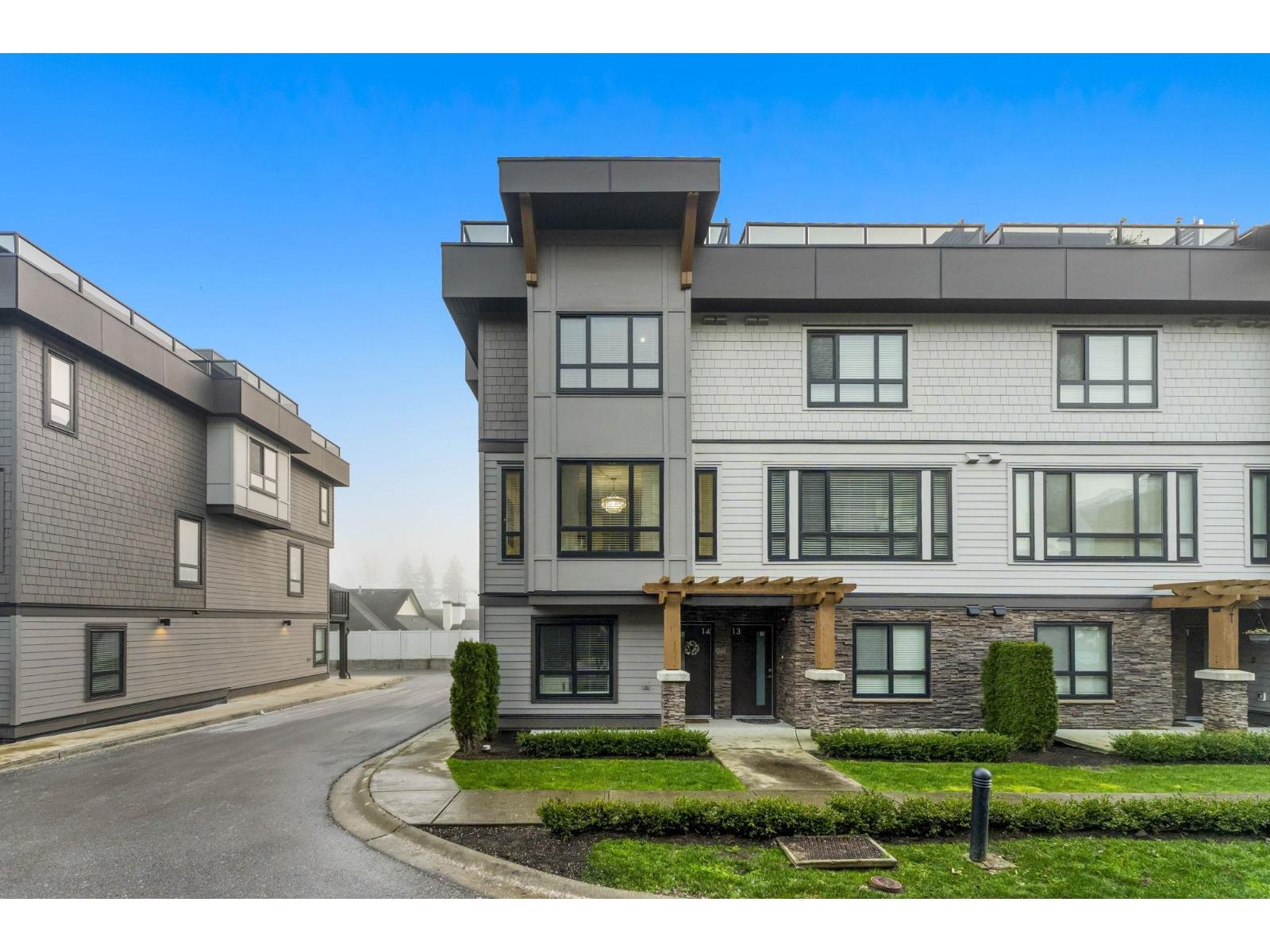 19670 55a Avenue Unit 14, Langley, BC V3A 0M1