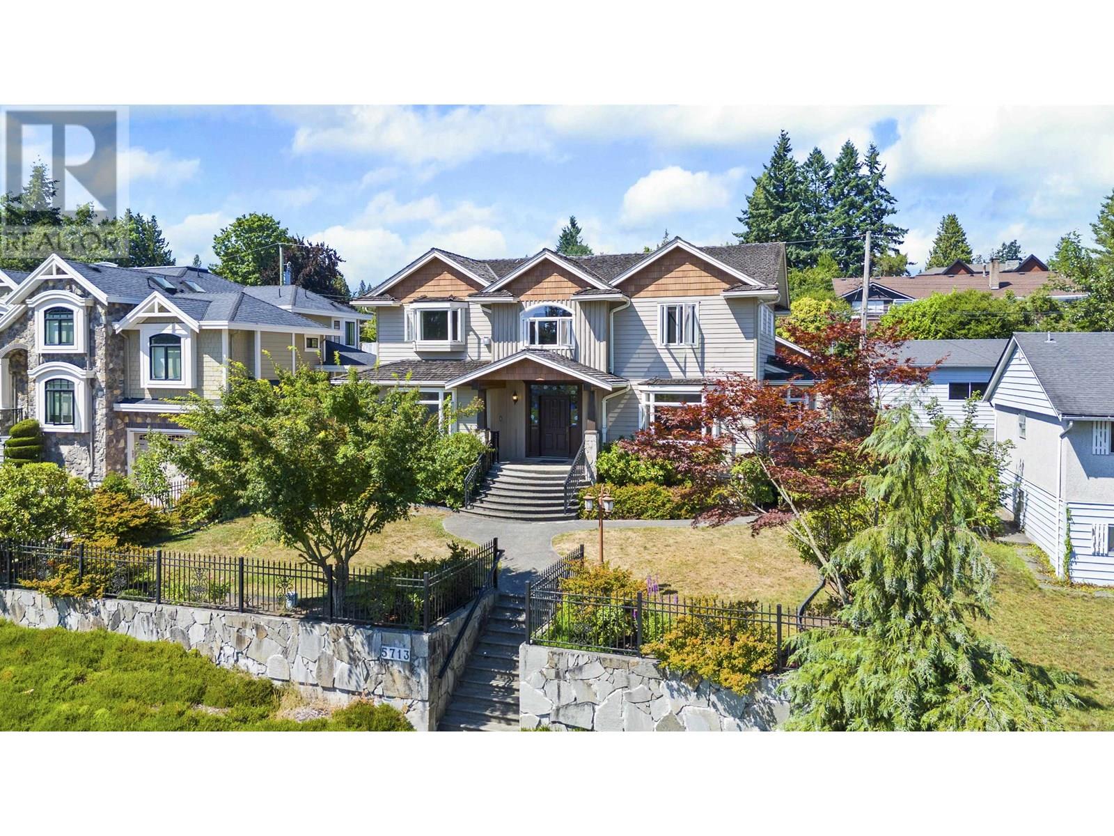5713 Eglinton St, Burnaby, BC V5G 2B5