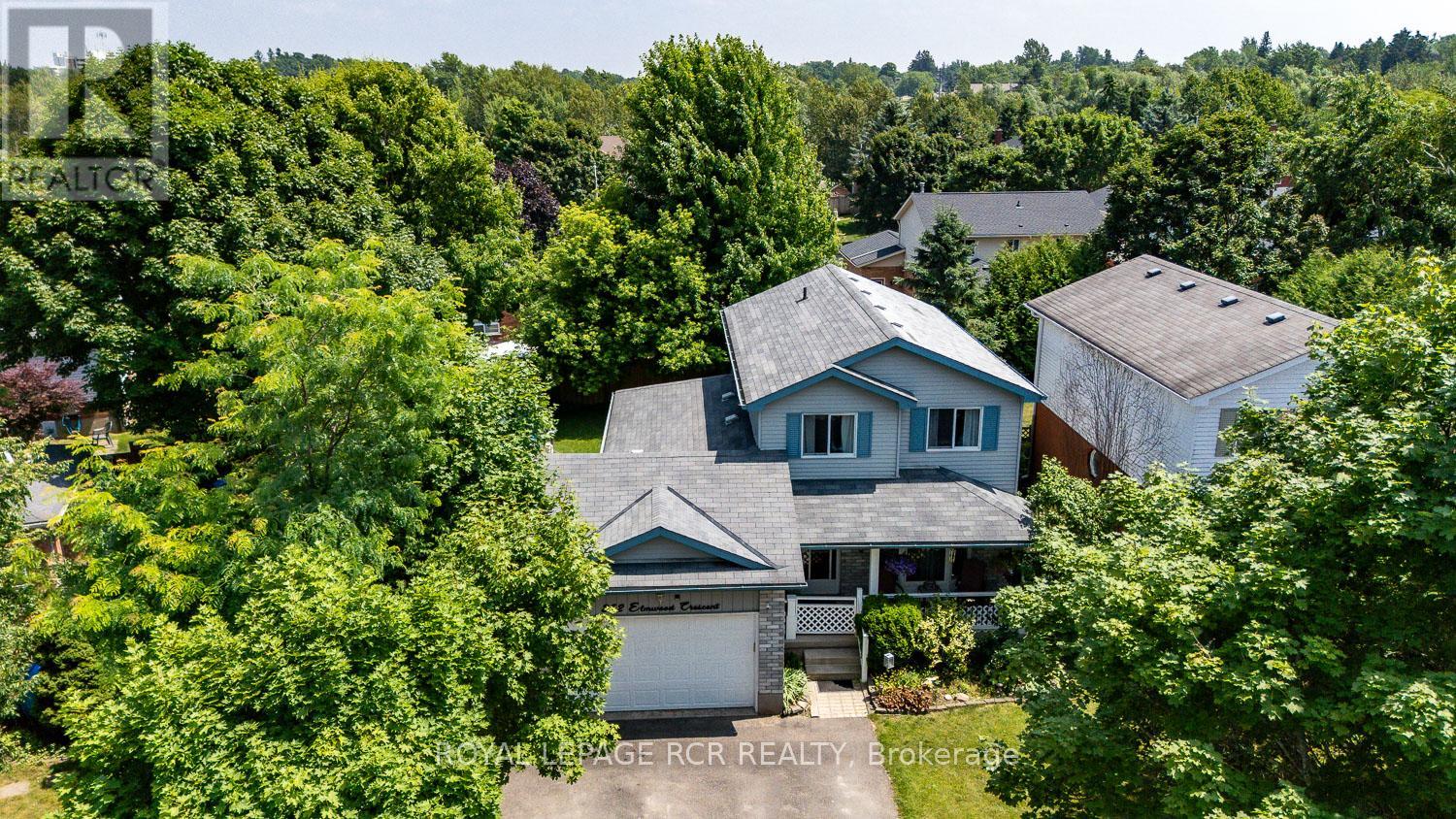 252 Elmwood Cres, Orangeville, ON L9W 4T4