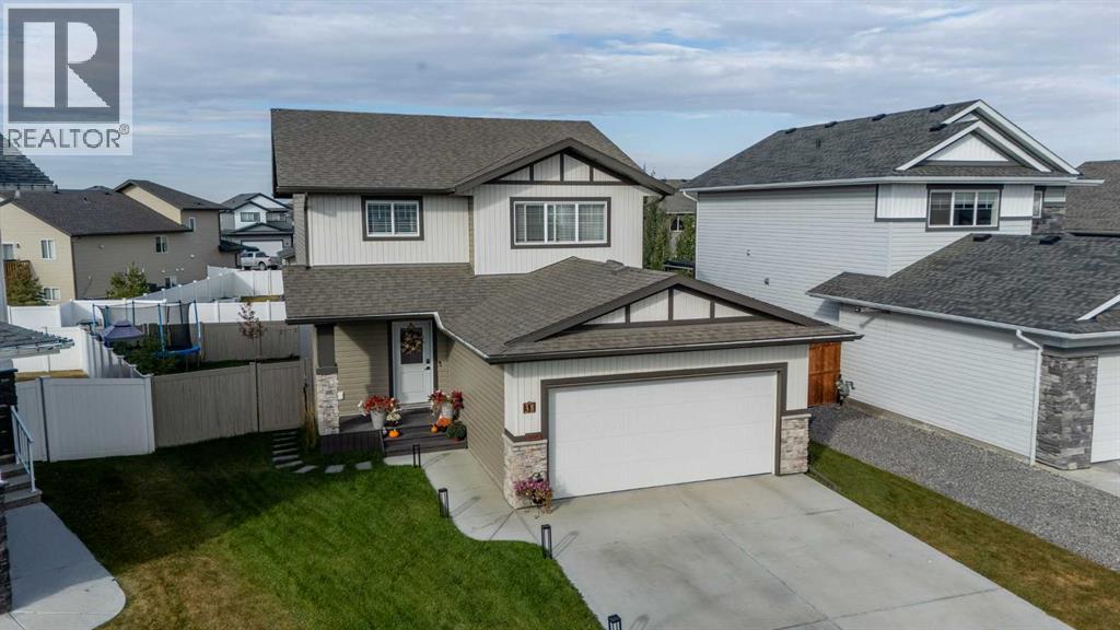 38 Trebble Close, Red Deer, AB T4P 0W6