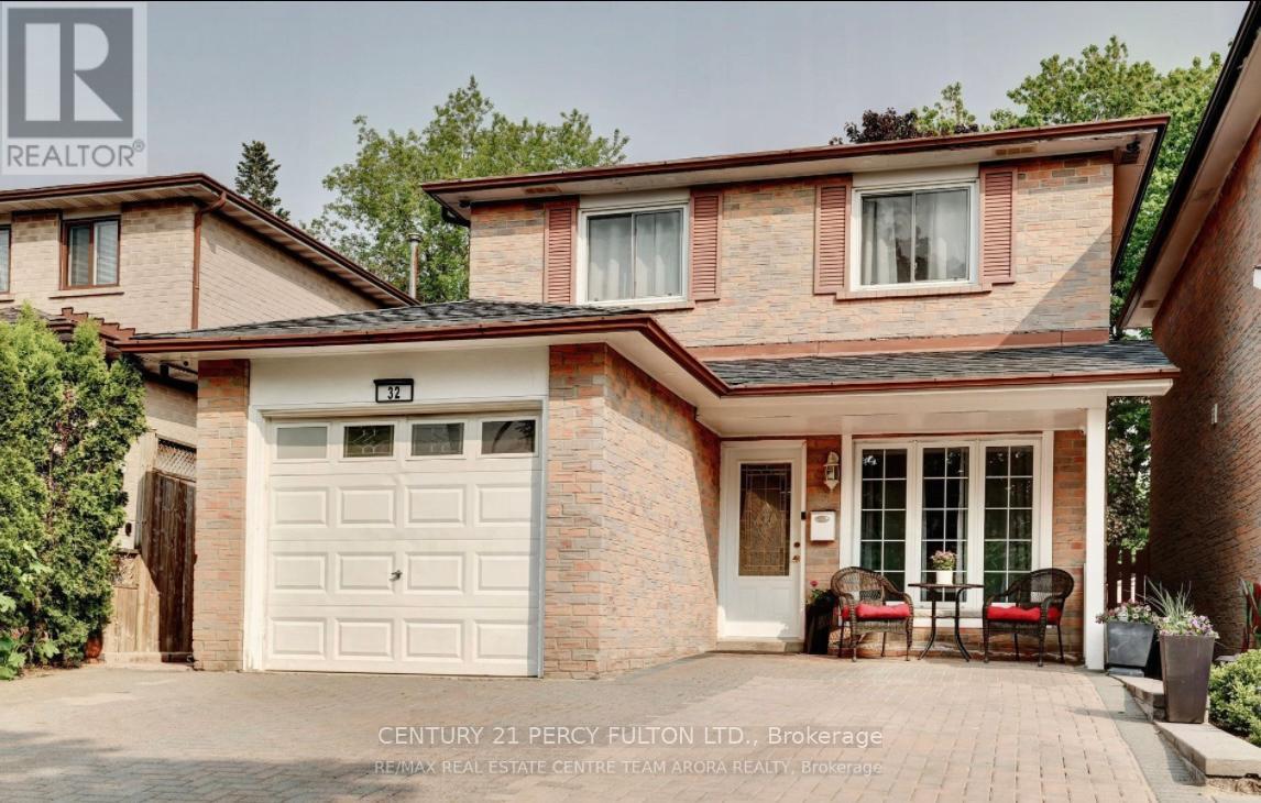 32 Barrington Cres, Brampton, ON L6Z 1N3