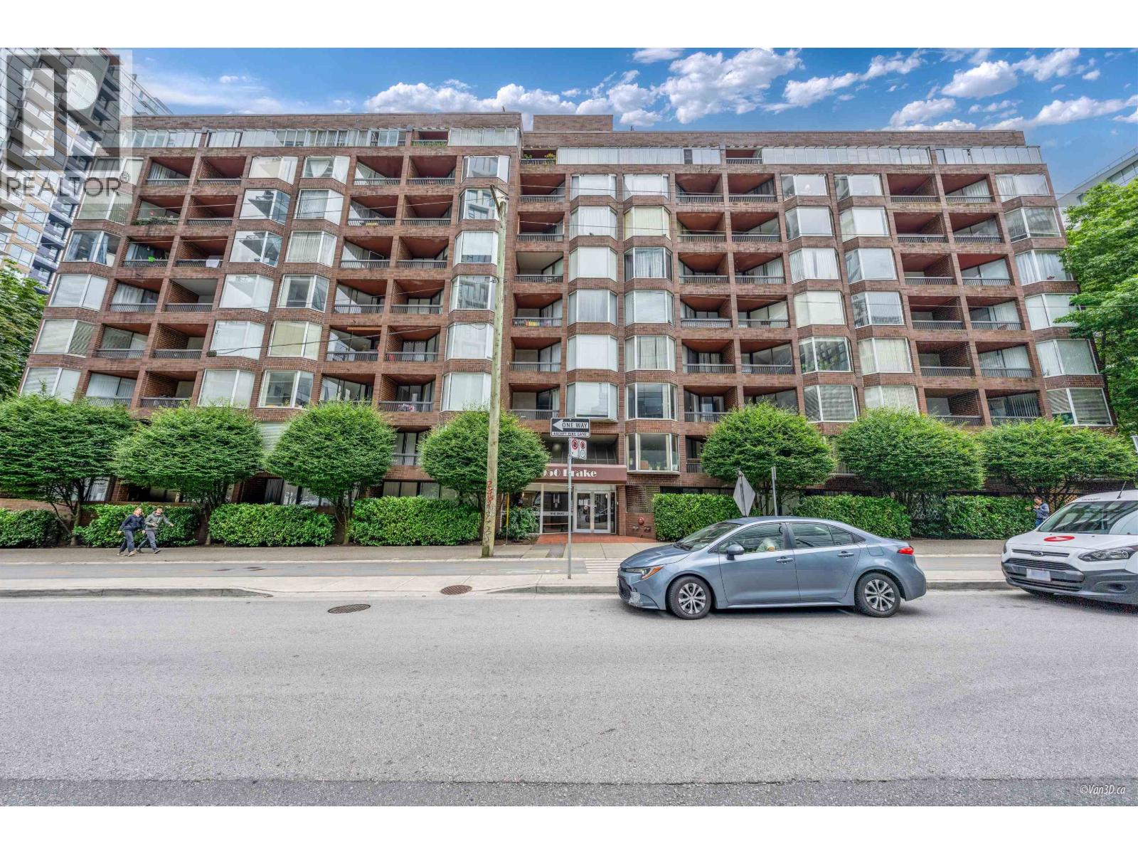 950 Drake Street Unit 914, Vancouver, BC V6Z 2B9