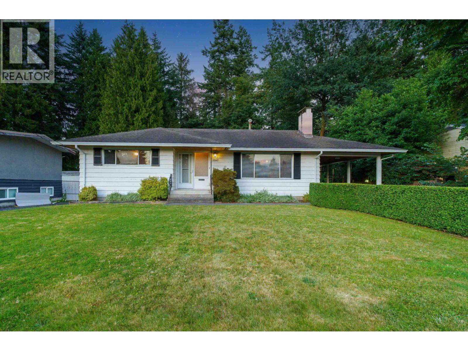 11542 Wood St, Maple Ridge, BC V2X 4Z9