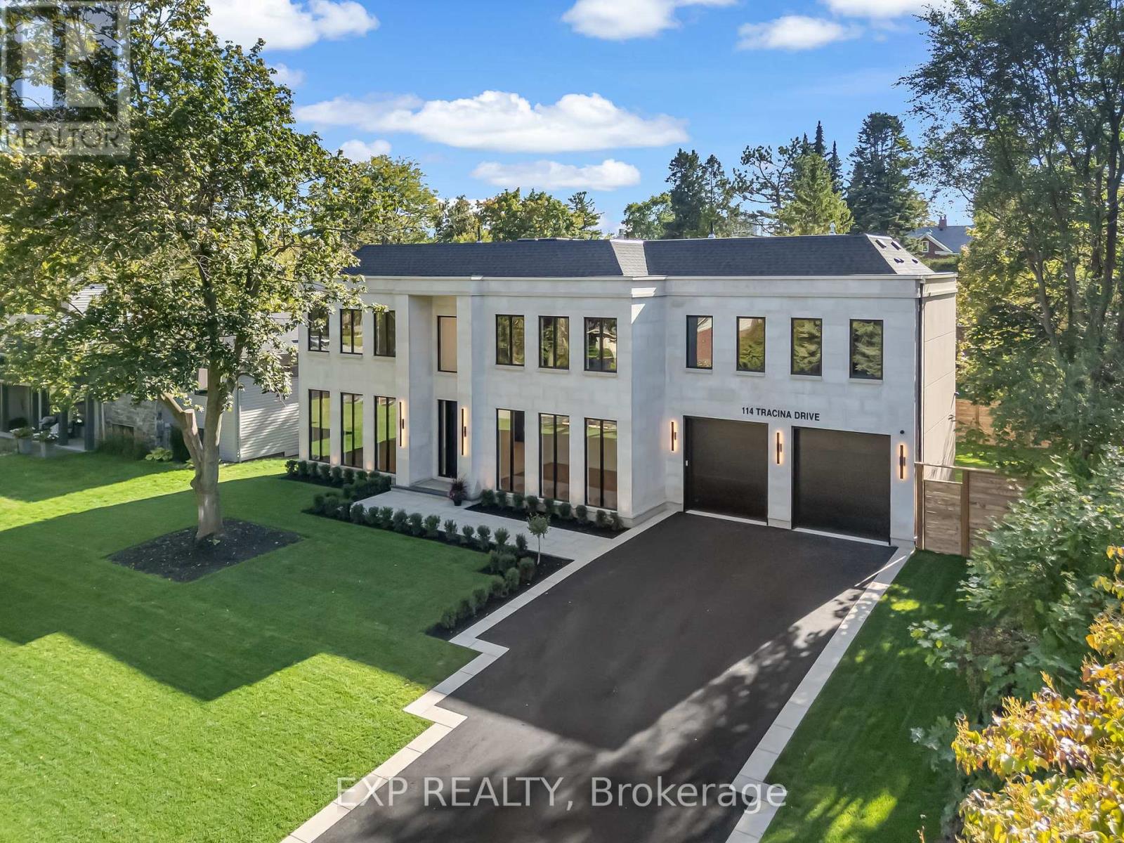 114 Tracina Dr, Oakville, ON L6L 4B7