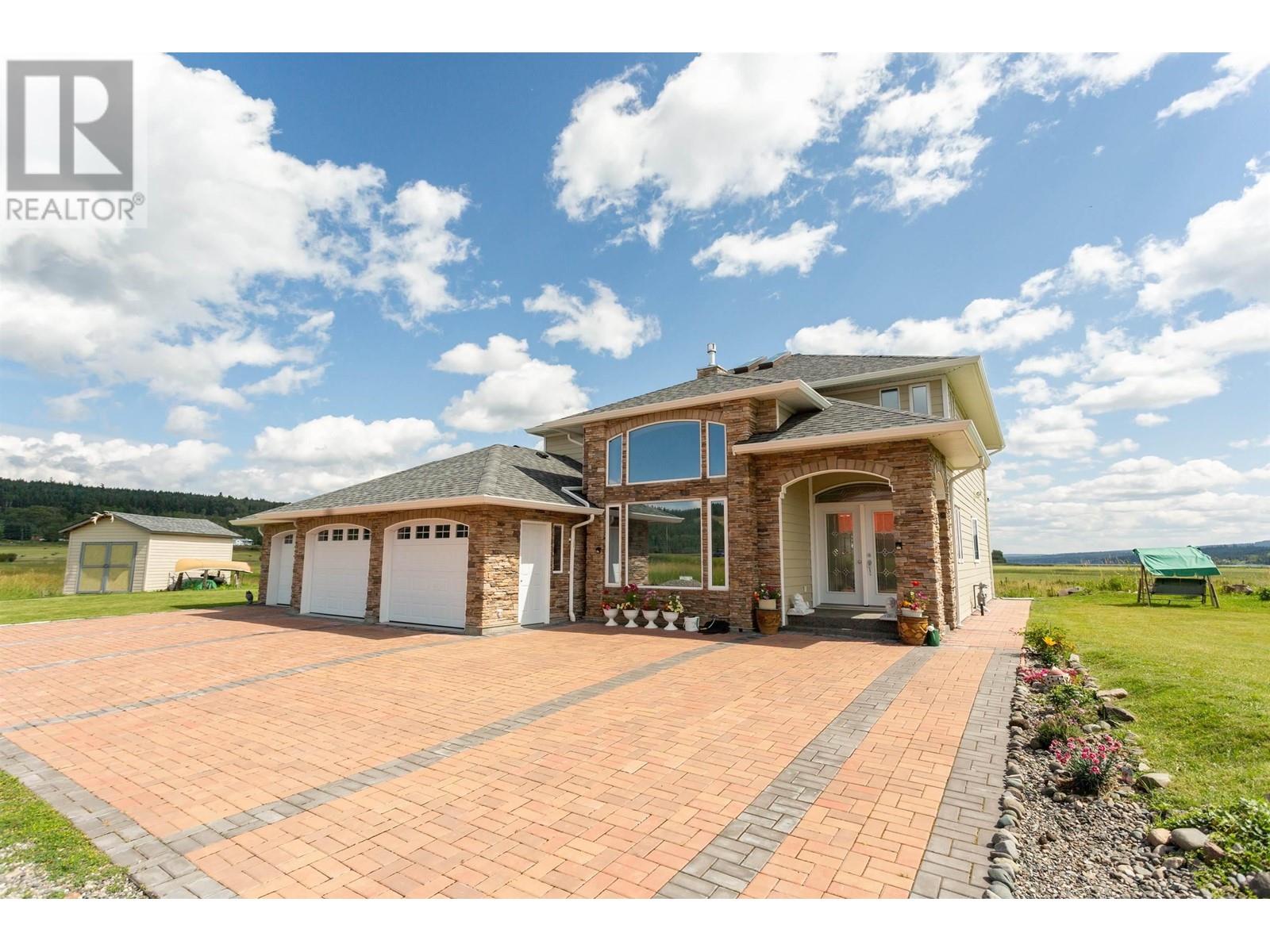6013 Horse Lake Road, 100 Mile House, BC V0K 2E3