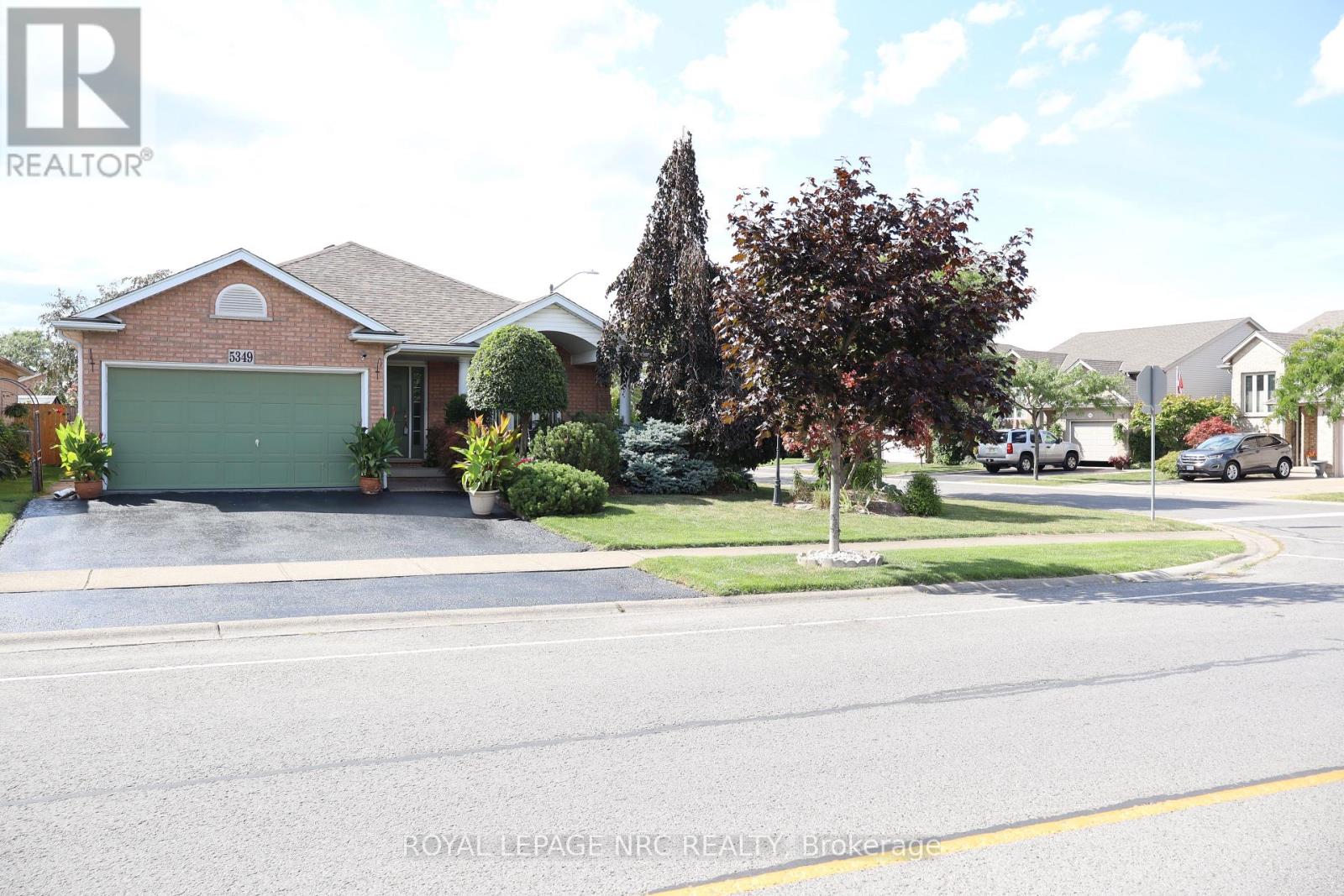 5349 Beaver Valley Way, Niagara Falls, ON L2H 3K4