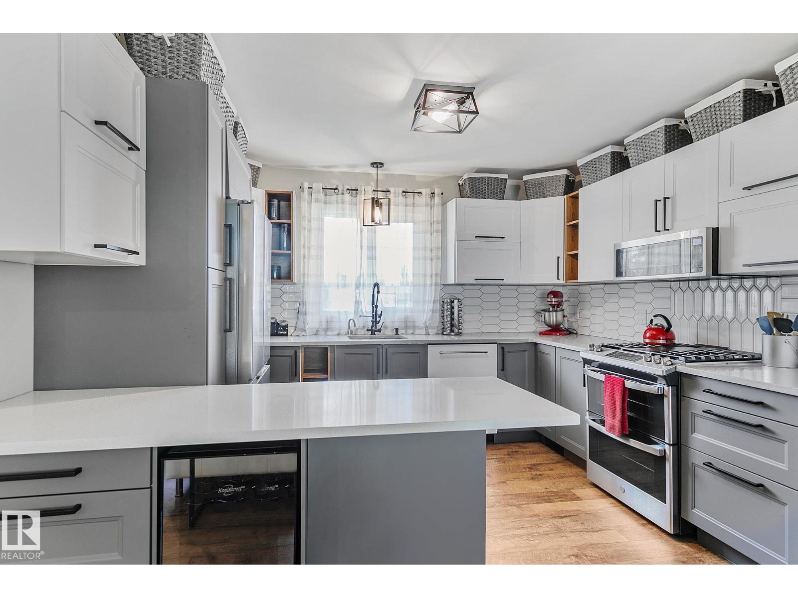 76 Av Nw Unit 7531, Edmonton, AB T6C 0H3