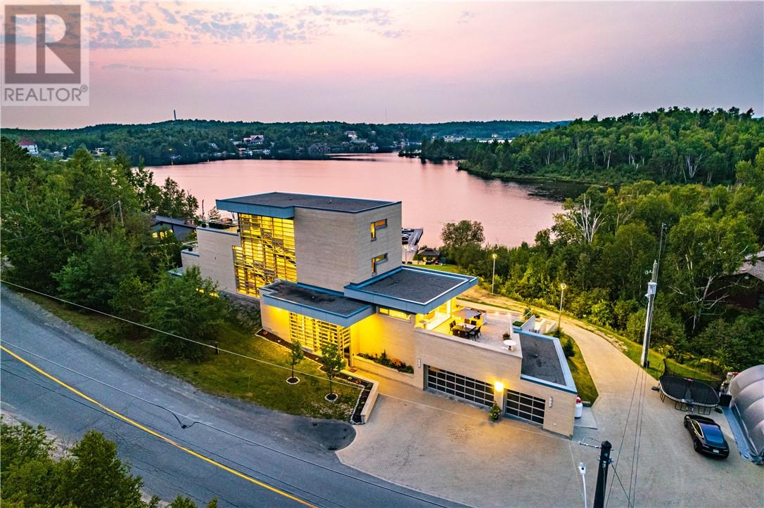 2410 S Bay, Sudbury, ON P3E 6H7