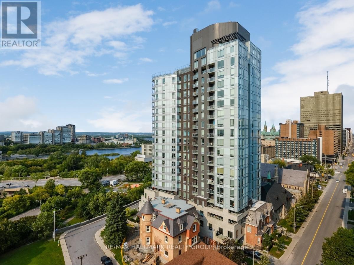 907 428 Sparks St, Ottawa, ON K1R 0B3