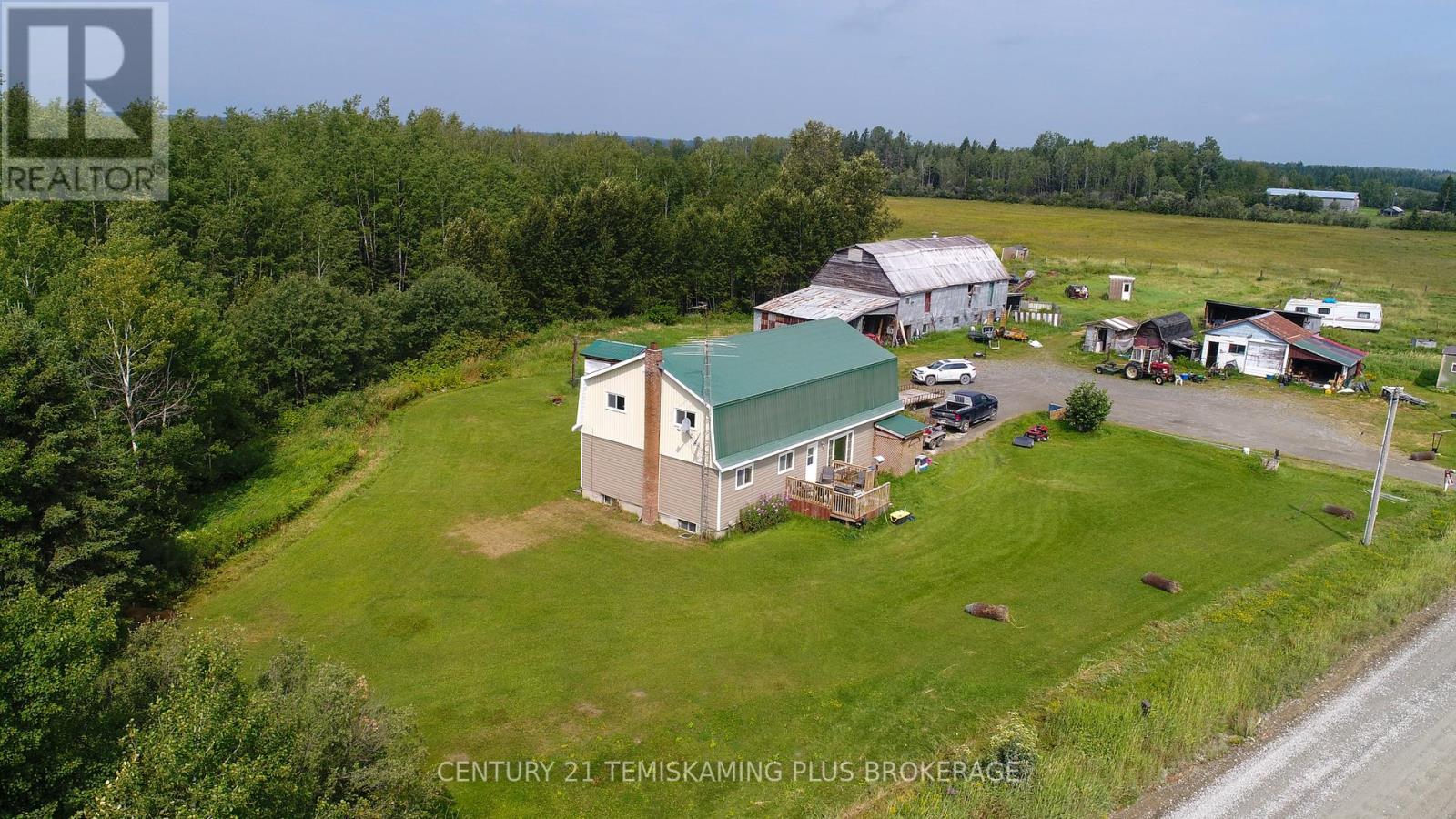 455054 First St, Evanturel, ON P0J 1H0