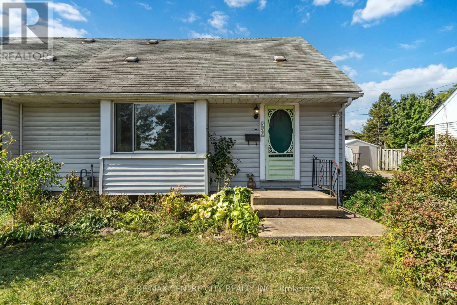 359 Flanders Row, London, ON N5Y 1C3