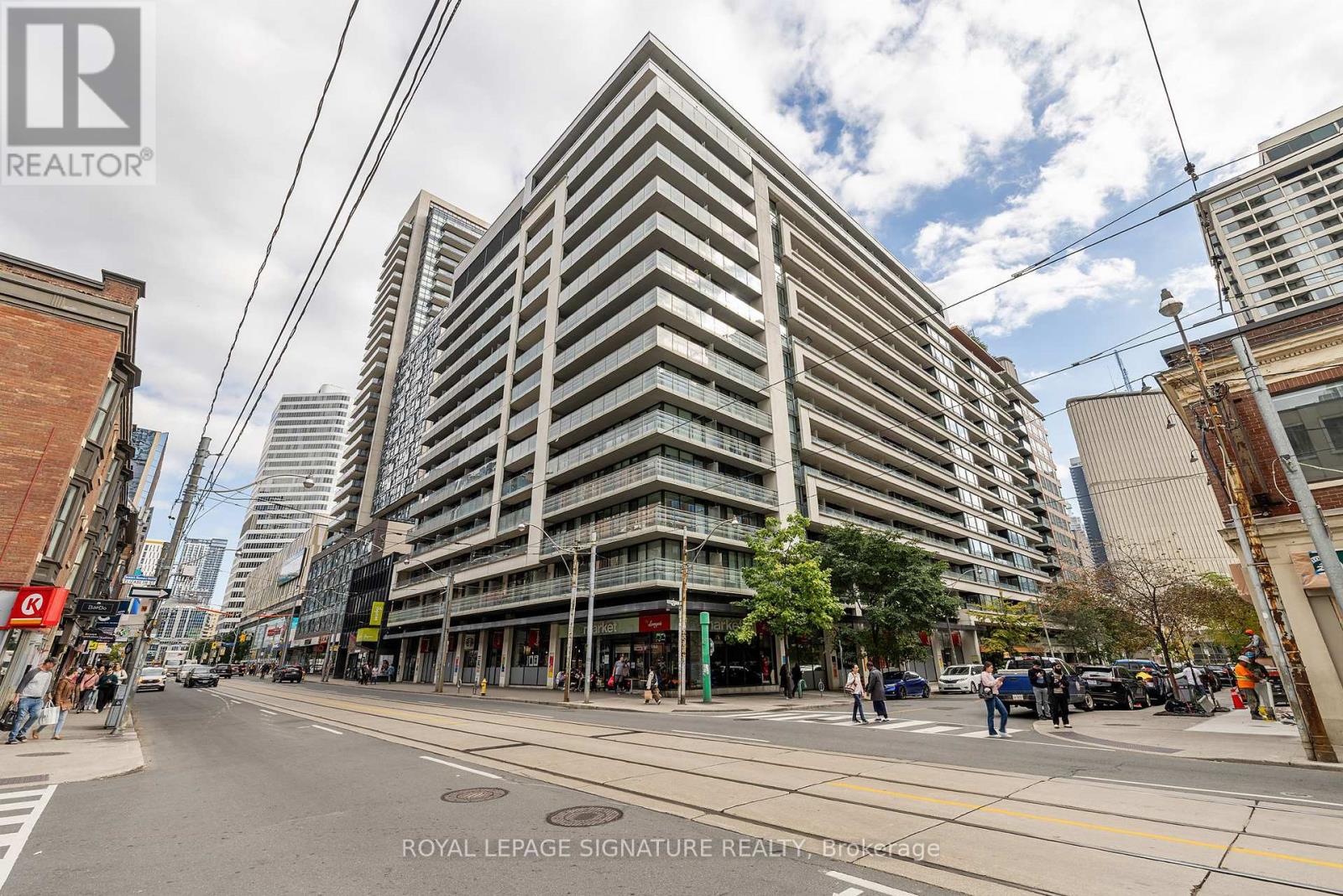 915 111 Elizabeth St, Toronto, ON M5G 1P7