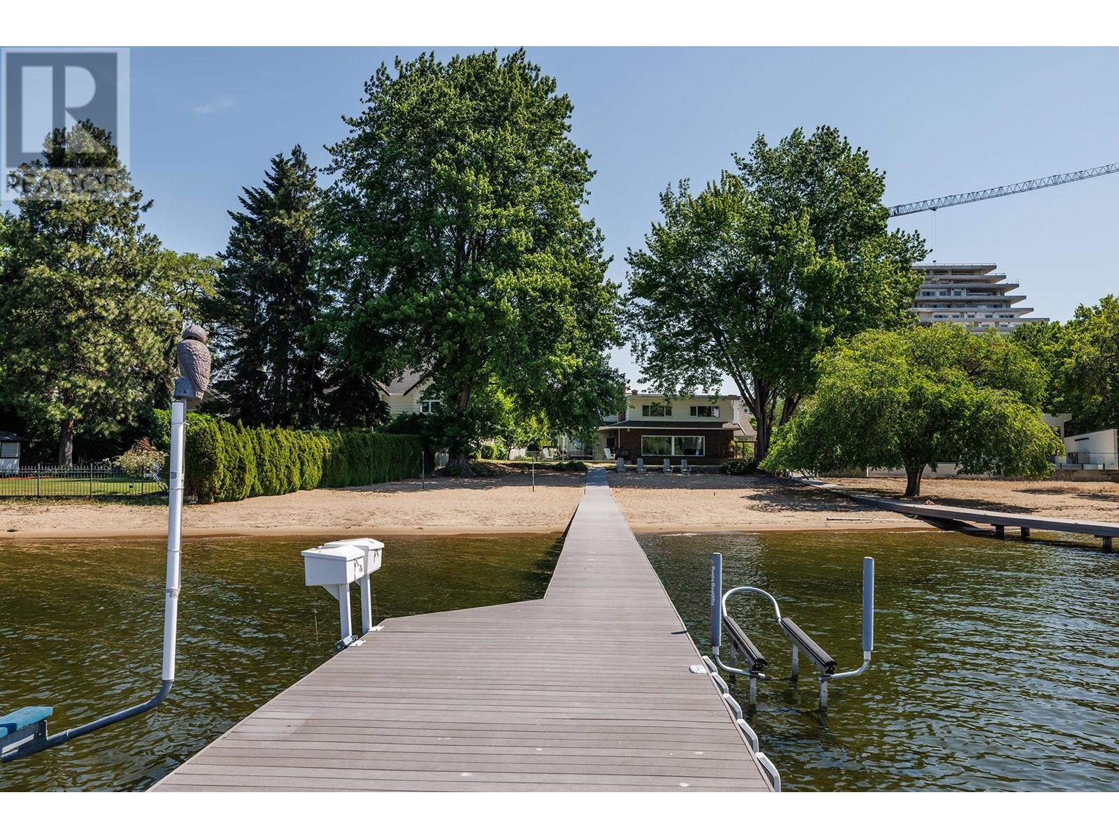 3264 Watt Rd, Kelowna, BC V1W 3C8