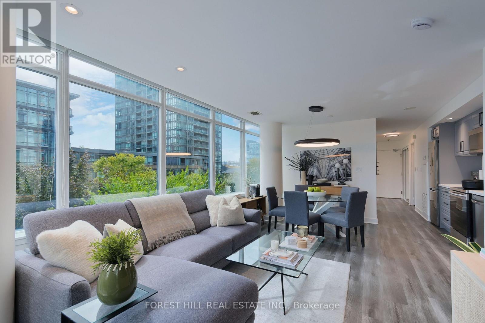 218 4k Spadina Ave, Toronto, ON M5V 3Z2