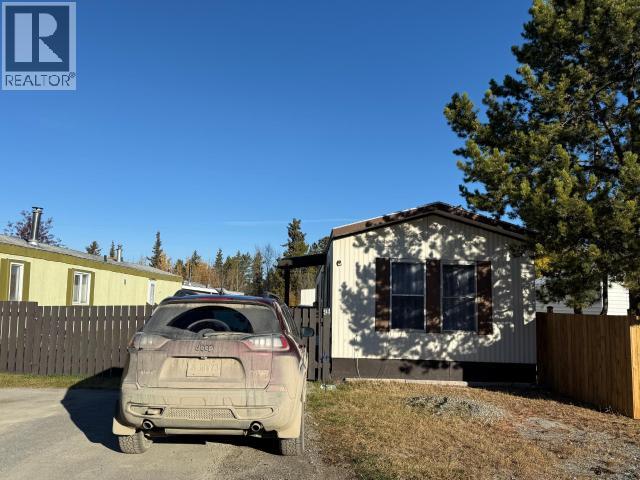94-986 Range Rd, Whitehorse, YT Y1A 4V1