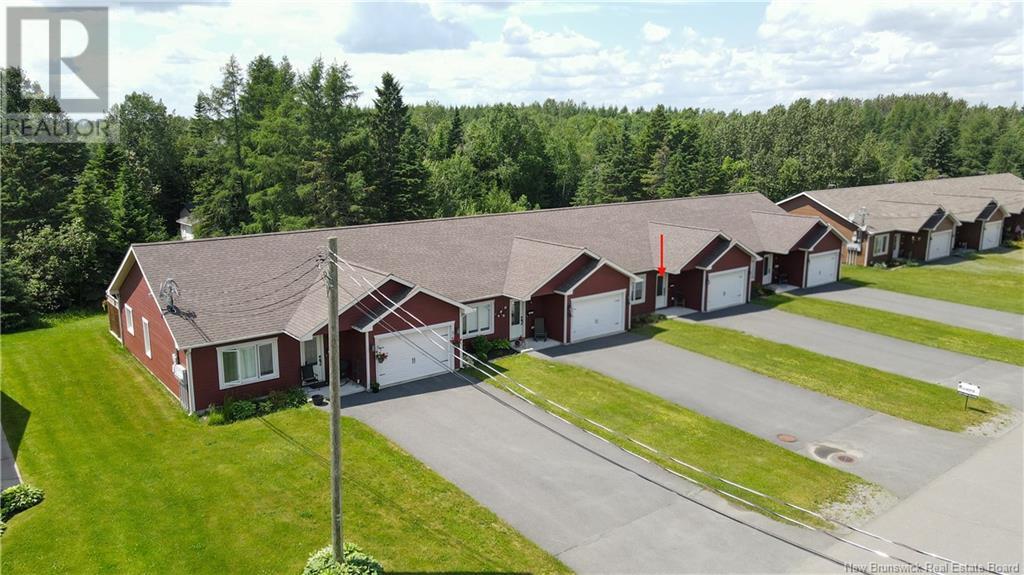 76 Beaulieu St, Saint-Quentin, NB E8A 1B5
