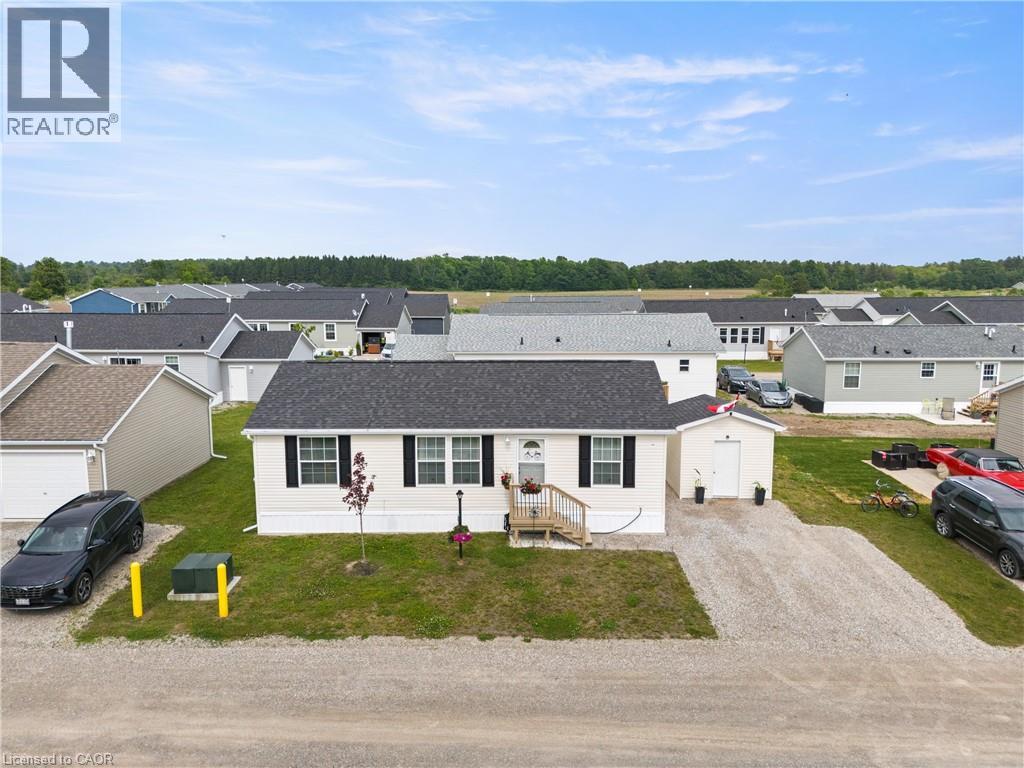 22 Copper Beech Dr, Nanticoke, ON N0A 1L0