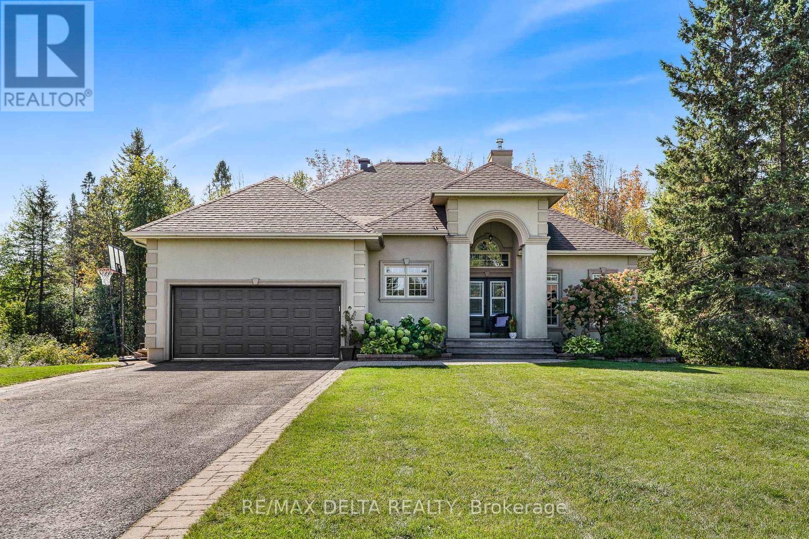 71 Davidson St, Champlain, ON K0B 1K0