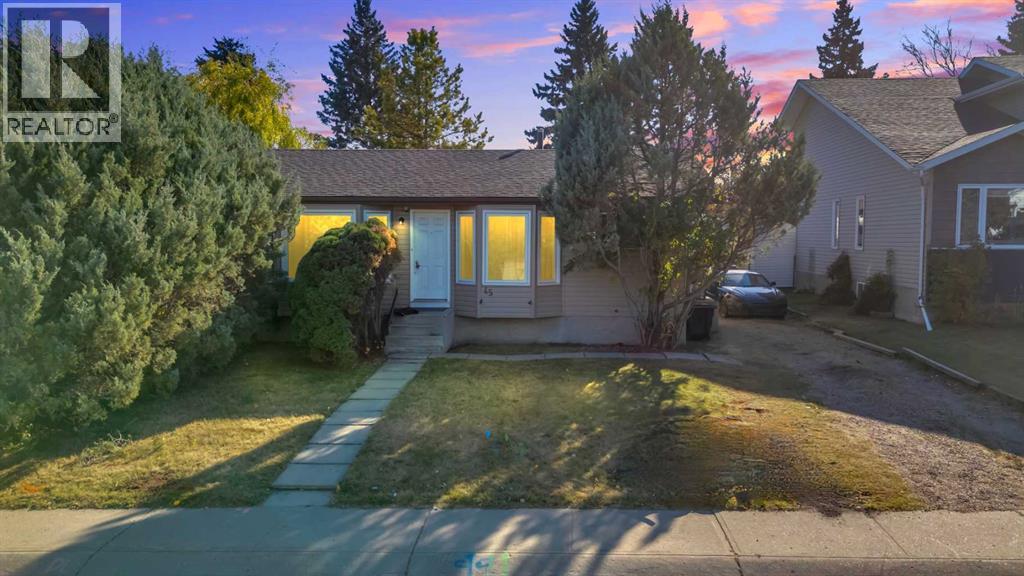 45 Bruns Cres, Lacombe, AB T4L 1N9