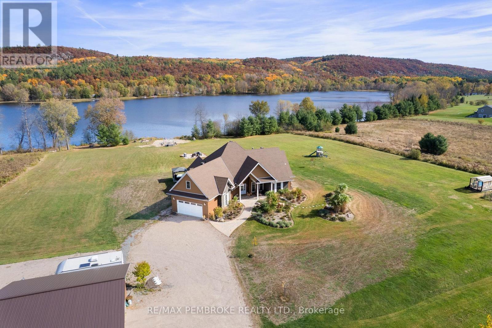 43 Green Gate Ln, North Algona Wilberforce, ON K0J 1X0
