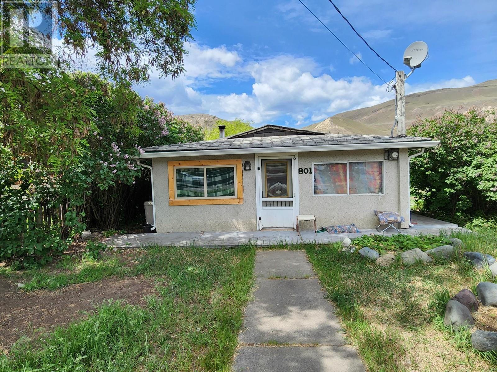 801 Brink St, Ashcroft, BC V0K 1A0