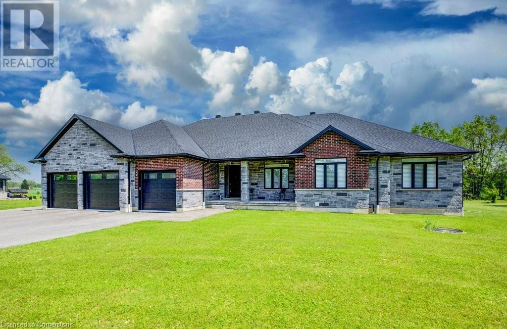 1211 Woodburn Rd, Hamilton, ON L0R 1P0