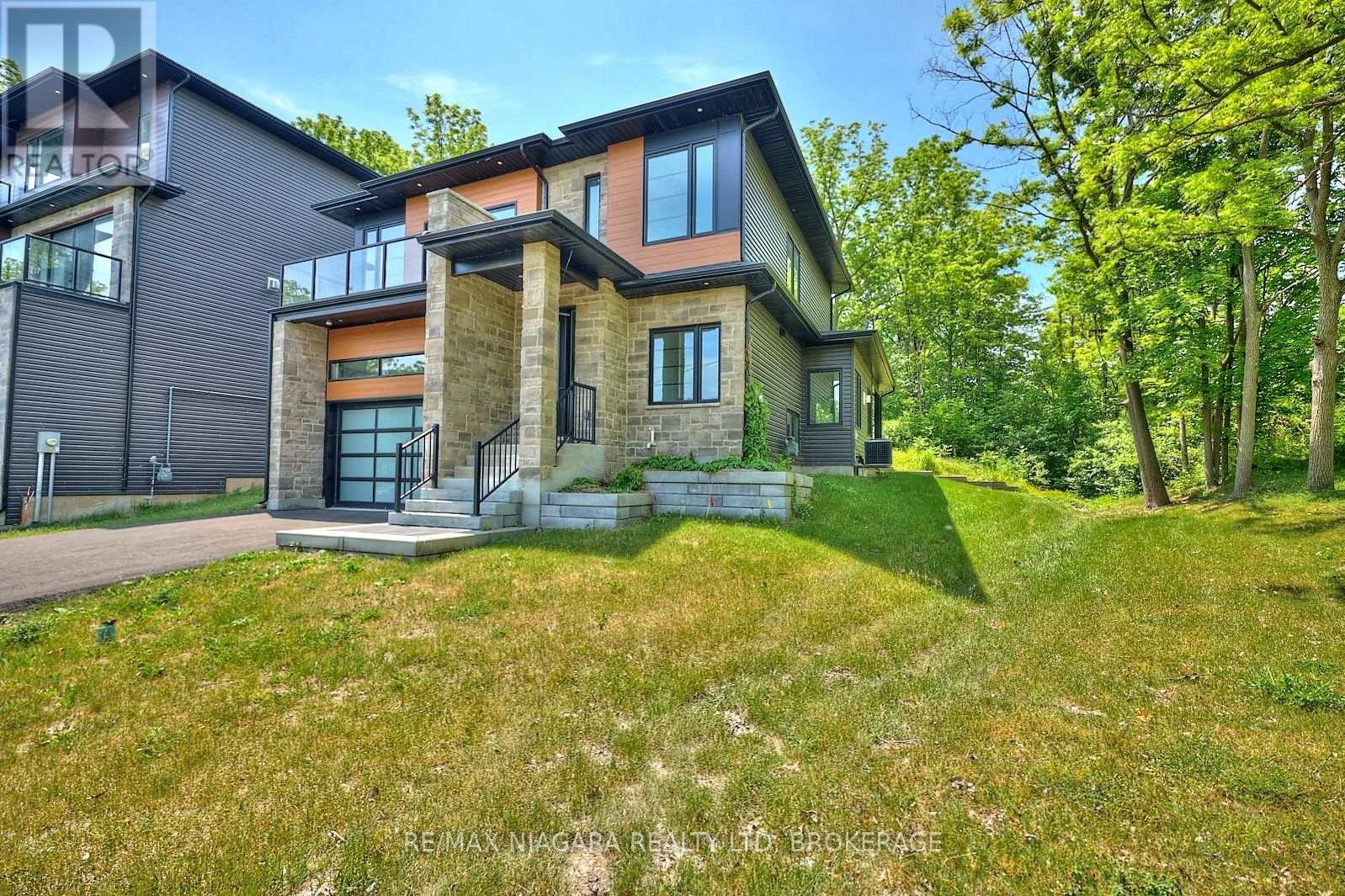 119 Welland Vale Rd, St. Catharines, ON L2S 3Y2