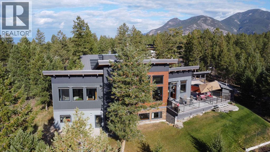2160 Kootenay 3 Rd, Invermere, BC V0A 1K3