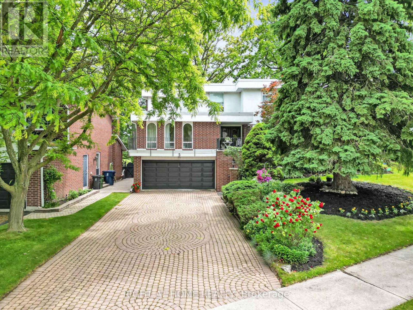5 Poplar Heights Dr, Toronto Edenbridge-humber Valley, ON M9A 5A1