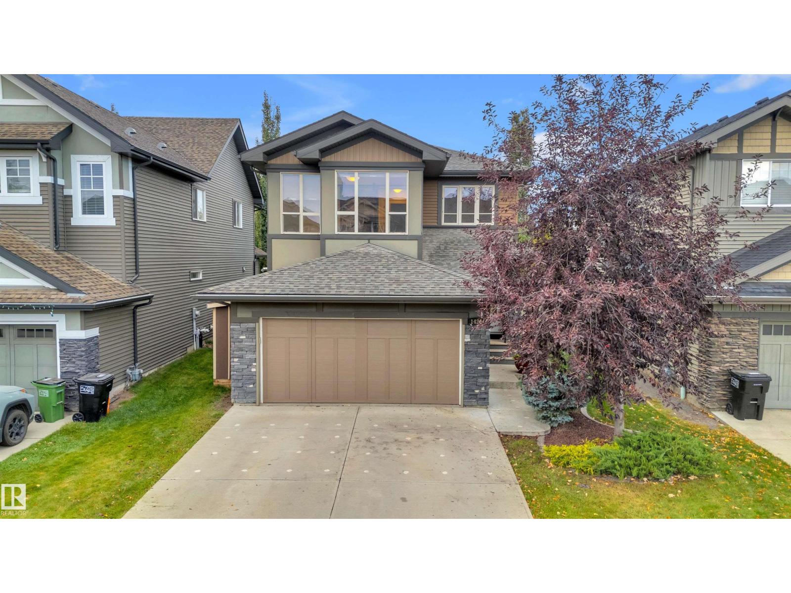 1422 Chahley Pl NW, Edmonton, AB T6M 0J3