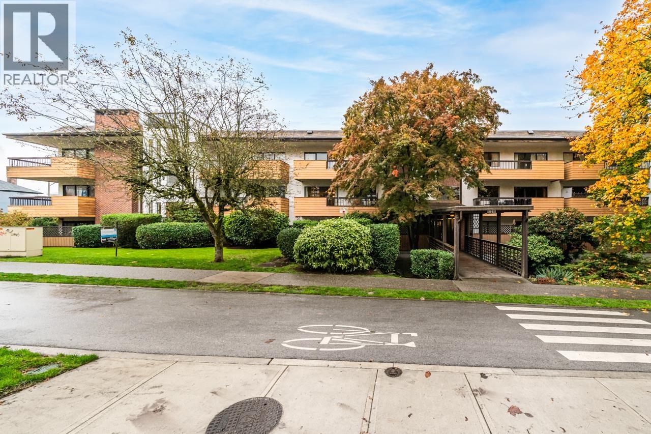 410 Agnes Street Unit 202, New Westminster, BC V3L 1G1