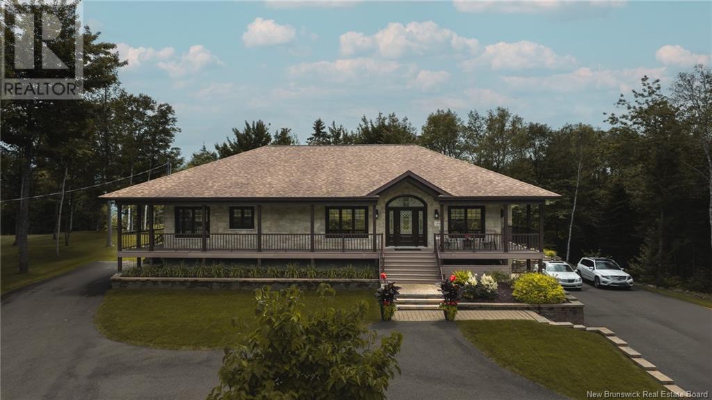 44 De La Falaise St, Edmundston, NB E3V 0C4