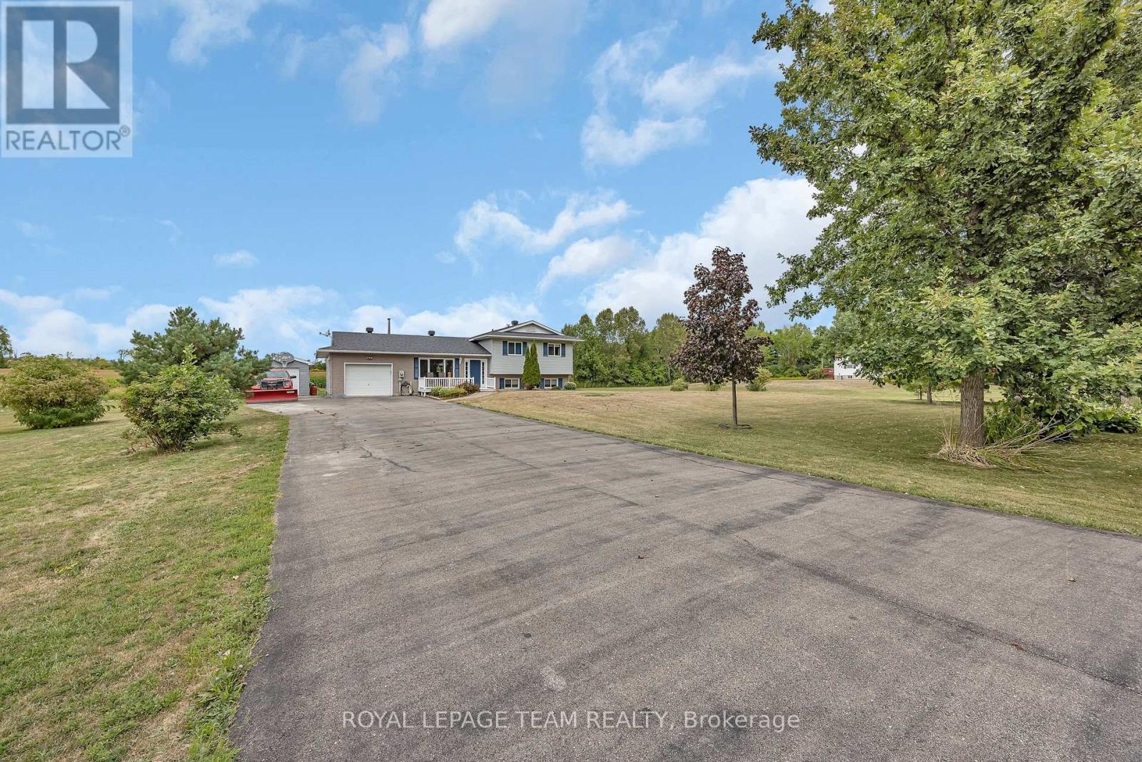 772 Kitley Line 3 Rd, Elizabethtown-Kitley, ON K0G 1G0