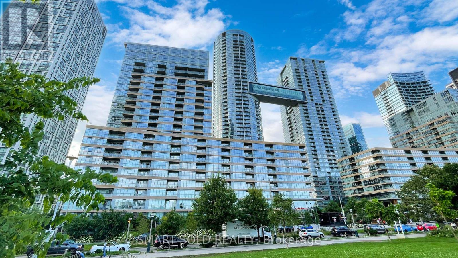736 151 Dan Leckie Way, Toronto, ON M5V 4B2