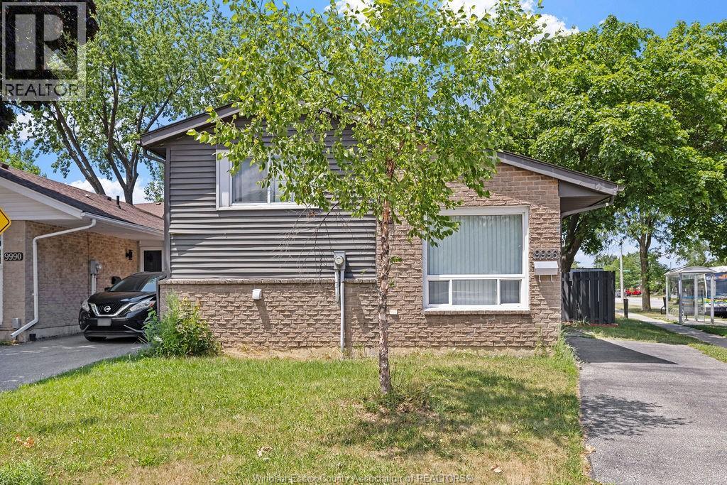 9996 Forest Glade Ct, Windsor, ON N8R 1W7